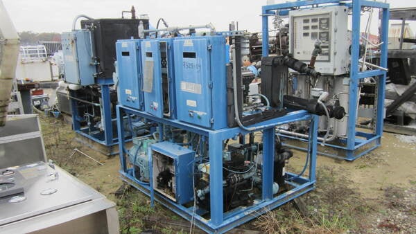Flak #SPCA-20SP, Industrial Commerical Equipment Chiller, R-22 Refrigerant, 20 HP, 460 V - Image 1