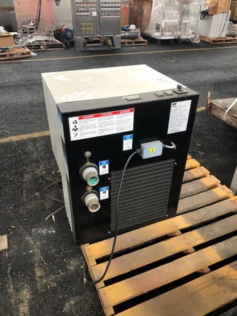 122&deg;F, 175 psig, Ingersoll-Rand #TS100, Air Cooled Air Dryer, R407C, 1.1 kW, 115 V, 2002 - Image 3