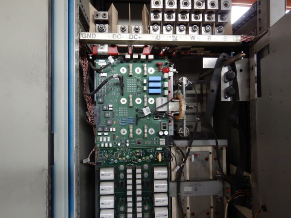 400 HP Reliance, AC variable frequency drive, 460 Volts, 2006 - Image 8