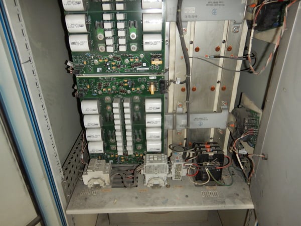 400 HP Reliance, AC variable frequency drive, 460 Volts, 2006 - Image 9
