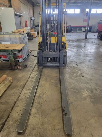 8250 lb. Hyster #S80XM, LB lift truck, 8' forks, side shift, 145" lift, - Image 2