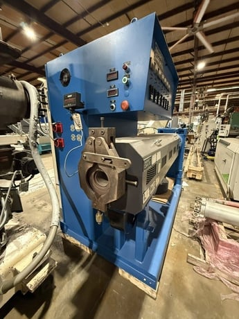 3.5" Merritt/Davis Standard, single screw extruder, 5.5" x 5.5" feed throat, 24:1 L/D, air cooled barrel, 5 - Image 9