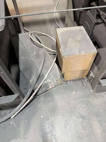 L S Industries, structural roll conveyor blast machine, (4) 15 HP wheels, dust collection system, 1999 - Image 8