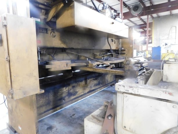 1/4" x 12' Standard Industrial #AS500-12, hydraulic shear, 48" programmable back gauge, 40 HP, 8-24 SPM, 2005 - Image 4