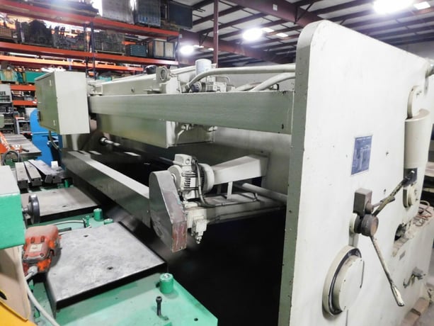 1/2" x 10' Adira #GHS-1330, hydraulic shear, 39" power back gauge, 4' squaring arm, blade gap adjust., 1998 - Image 4