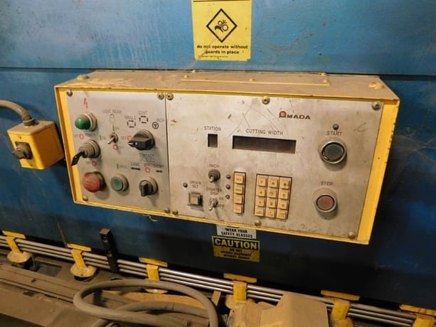 1/4" x 3' Amada #M4065, mechanical shear, 39" programmable back gauge, squaring arm, 1984 - Image 4