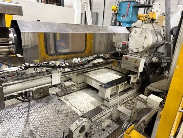 310 Ton, 41 oz., Toshiba #ISGS310W-V21-19, horizontal plastic injection molder, 25.2" x 24" tie bar spacing - Image 6