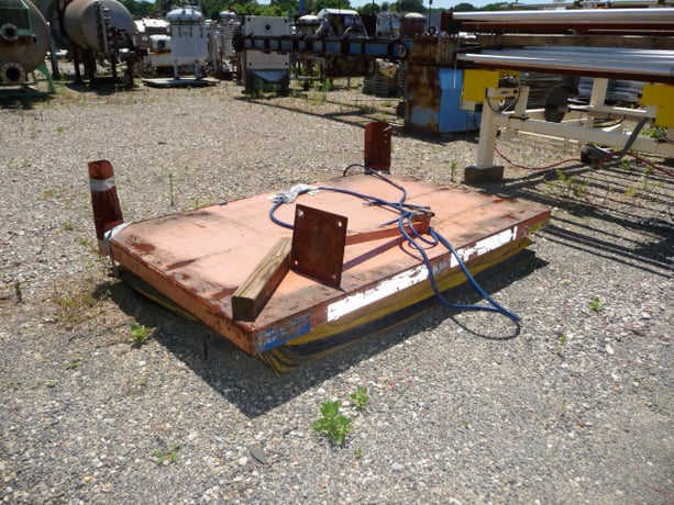 IDN IDHT, Gaylord Tilter, 4000 lb. capacity - Image 1