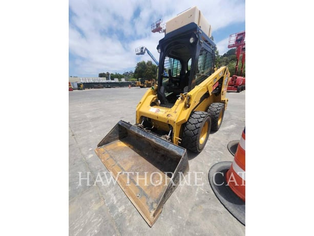 Cat 246D3H2O, Skid Steer Loader, 2376 hours, S/N: KC600807, 2020 - Image 2