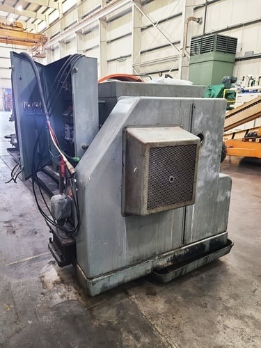 36"/58" x 201"/311" LeBlond #3220/58-NI Heavy duty sliding gap bed lathe, 4-jaw chuck, coolant pump, 1962 - Image 4
