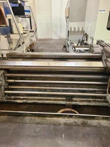 36"/58" x 201"/311" LeBlond #3220/58-NI Heavy duty sliding gap bed lathe, 4-jaw chuck, coolant pump, 1962 - Image 8