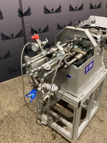 Electric fixed ratio metering system, Graco #EFR, slightly damaged - Image 5