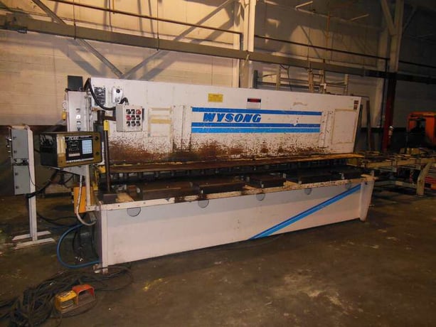 1/2" x 12' Wysong #H5012, hydraulic, powered feed table, PC1000 digital front operated back gauge, 1995, #6615 - Image 1