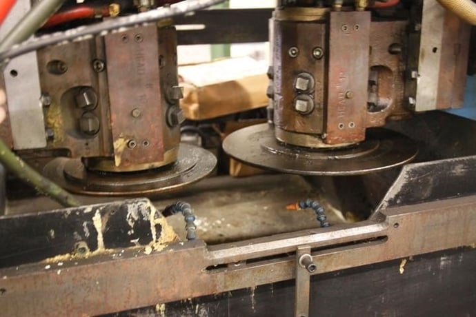 264 KVA Federal, rotary seam welder, 10" wheel, 6" air operated roller bearing, 440 V. - Image 4