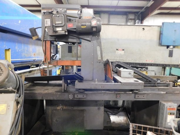 18" x 20" Hem #V100LM60, vertical band saw, 15' 6" x 1.25"blade, 5 HP, 60° miter, 2013 - Image 4