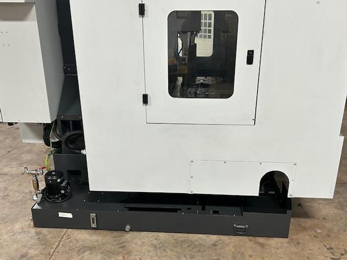 Mitsubishi #DM-800-G, vertical machining center, 24 automatic tool changer, 31.5" X, 19.7" Y, 21.3" Z, 15 HP - Image 4