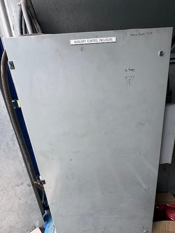 750 KW Cummins #QST30-750DFHA, Mobile Power Module, 1006 HP, QST30 Engine, 480 Volts, sound attenuated - Image 9