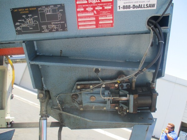 14" x 16" DoAll #C-4100NC, prog semi-auto band saw, 105-275 FPM, 1.5" x 186" blade, 2007 - Image 4