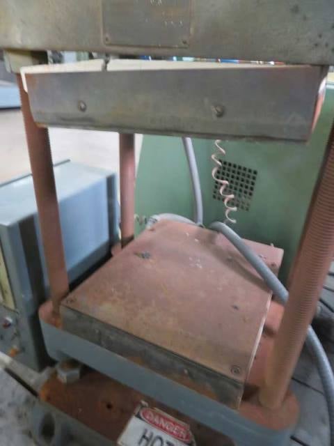 Carver, UP-Acting 4-Post Hydraulic Press, (2) 18" x 25" Electrically Heated Platens - Image 8