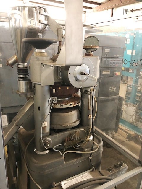 Manesty #Series-16, Betapress Rotary Tablet Press, Medium Speed, Single-Sided, 90000 tablets/hr., 5/8" max - Image 5