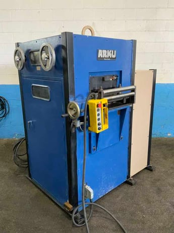 5000 lb. Arku #AH5000/2, double end coil reel & precision leveler, 12" width, 80" outside dimensions, 14"-20" - Image 2