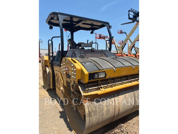 Caterpillar CB15, Twin Drum Roller, 2863 hours, S/N: M9400184, 2019 - Image 1