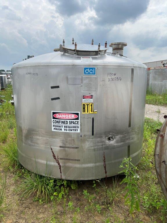 1000 gallon DCI Inc., Stainless Steel Tank, 96" diameter x 56" Straight Side, 30 psi Internal, 73 psi @ - Image 3