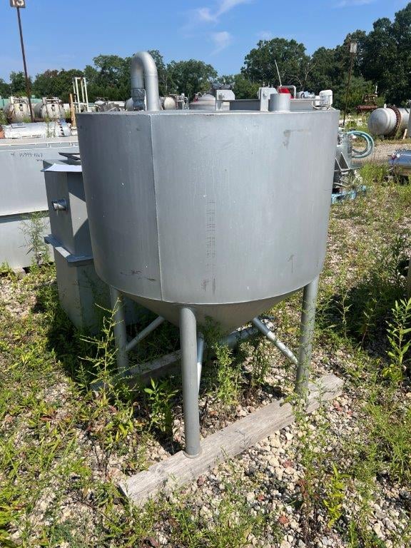 130 gallon Stainless Steel Tank, 40" diameter x 24" Straight Side, Flat Top, Cone Bottom - Image 4