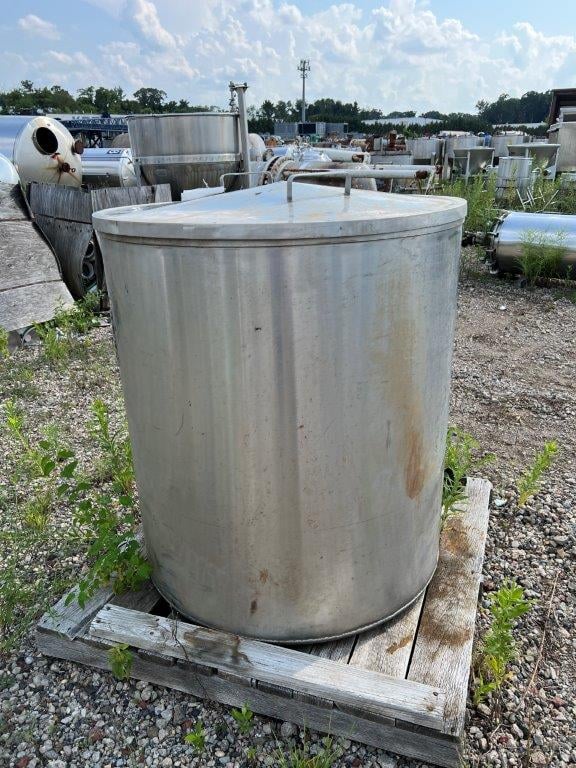 205 gallon Stainless Steel Tank, Vertical, 38" diameter x 42" Straight Side, Removable Cone Lid, Flat Bottom - Image 3