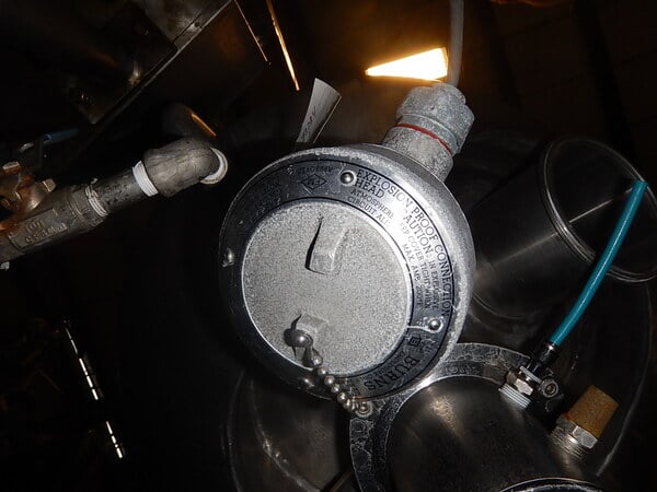 25 gallon Groen #DN-25P25, Stainless Steel Tilt Jacketed Tank, Vertical, 25" diameter x 18" Straight Side - Image 4