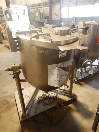 25 gallon Groen #DN-25P25, Stainless Steel Tilt Jacketed Tank, Vertical, 25" diameter x 18" Straight Side - Image 10
