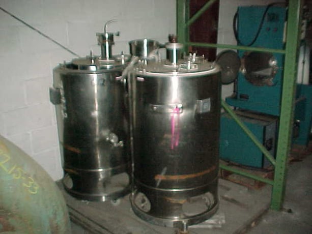 40 gallon Stainless Steel Vertical Tank, 19" diameter x 29" Straight Side, Internal Baffles - Image 1