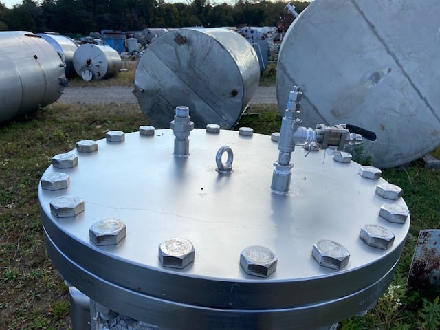 40 gallon Stainless Steel Vertical Tank, 13" diameter x 4' 3" Straight Side, Flat Top and Bottom - Image 4