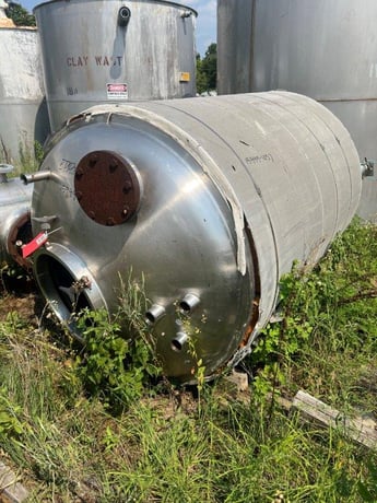 420 gallon Stainless Steel Tank, Vertical, 48" diameter x 64" Straight Side, Dished Top, Flat Bottom - Image 2