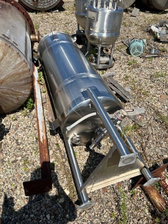 90 gallon GMW Inc., Stainless Steel Pressure Vessel, Vertical, 20" diameter x 64" Straight Side, 30 psi @ - Image 5