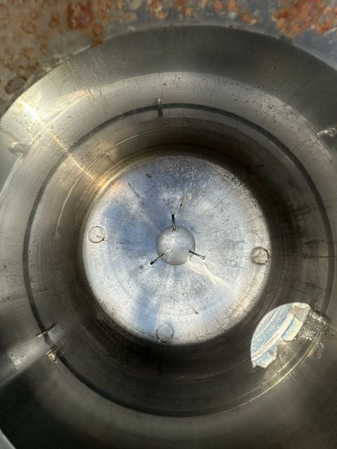 90 gallon Stainless Steel Vertical Tank, 24" diameter x 12' Straight Side, 75 psi @ 300°F Internal, On Wheels - Image 4
