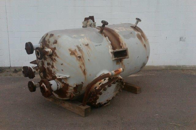 564 gallon 48" x 72", Allegheny, Allegheny Bradford Vertical Carbon Steel Pressure Tank, 112" overall height - Image 1
