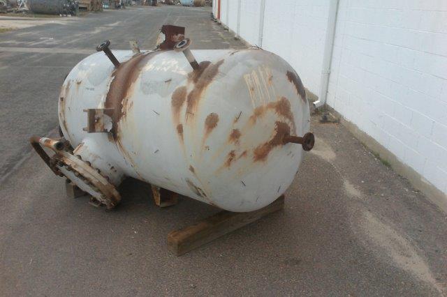 564 gallon 48" x 72", Allegheny, Allegheny Bradford Vertical Carbon Steel Pressure Tank, 112" overall height - Image 4