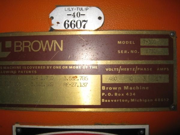 Brown #T-300, Trim Press, 11.75" x 37.5" width Cutting Window, 480 V, w/Canopy & Control Panel - Image 5
