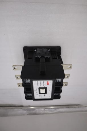 ABB EHDB280 Spectrum Drive Contactor 600VDC NEW NO BOX 5571A - Image 3