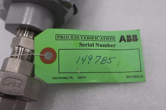 ABB V10186-LT1T0600S3A57 Temperature Sensor PT100 B NEW UNIT STOCK G735 - Image 2