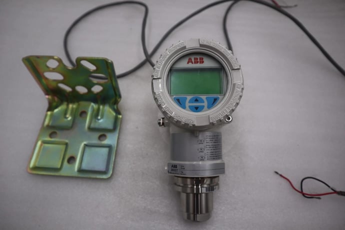 ABB 2600T 266HSHHSBA1 E6L5B6L2 Pressure Transmitter STOCK 5886 - Image 2