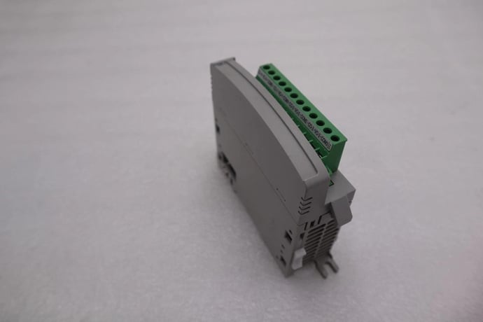 NEW Allen-Bradley 2085-OF4 Ser A Micro800 4 Analog Output Module STOCK K-2771 - Image 3