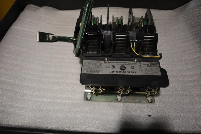 Allen-Bradley 1494v-ds400 400 amp varable depth switch allen bradley stock 5336 - Image 2