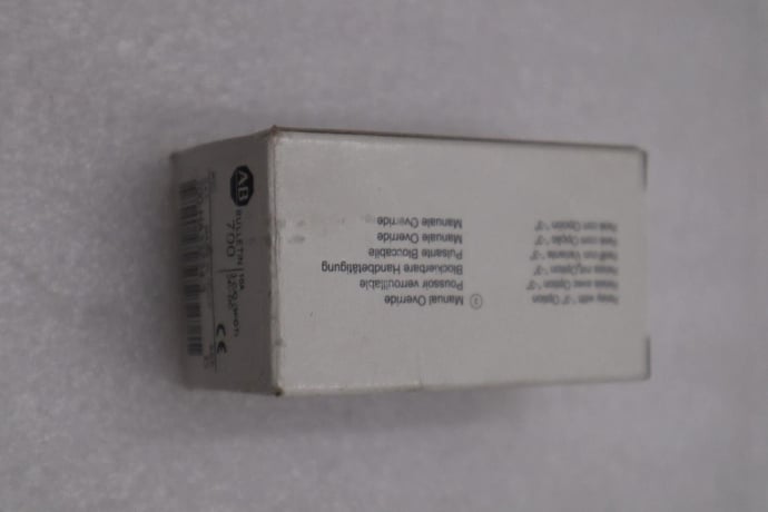 Lot of 3 - Allen-Bradley bradley 700-ha33z24-3 series d relay stock h330 - Image 3