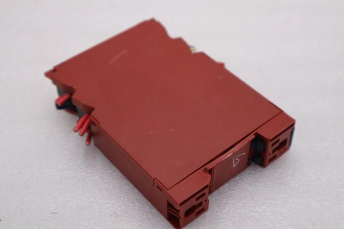 Allen-Bradley Bradley 440R-N23113 MSR126.1T Safety Relay 115V AC AB STOCK L-51-C - Image 3