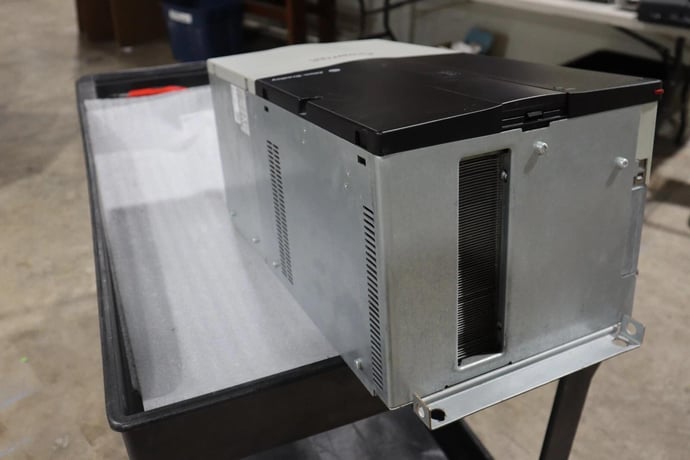 Allen-Bradley Bradley 20BD125A0ANNAND0 100 HP Ser B Powerflex 700 Drive VFD Stock 3367-A - Image 4