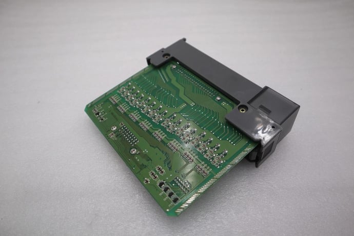 Allen-Bradley bradley 1746-ob32 ser d slc500 output module stock l-685c - Image 5