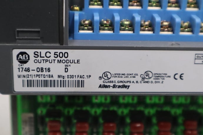 Allen-Bradley Bradley 1746-OB16 Ser. D SLC 500 16-Point DC Output Module STOCK K-102-D - Image 3