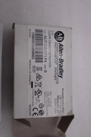 Allen-Bradley Bradley 42JT-C2LAT1-F4 Photoelectric Sensor Clear Object Detect #H1230A - Image 2
